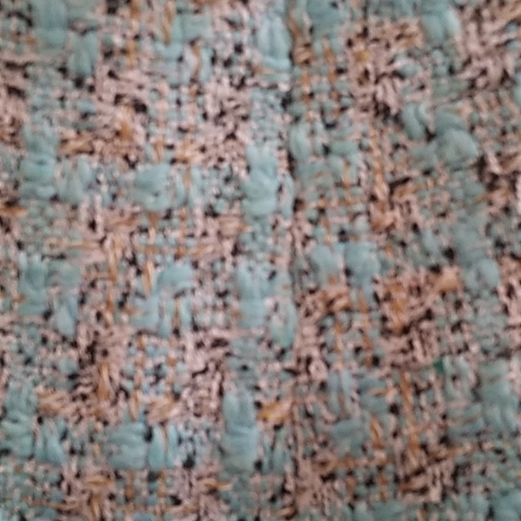 Beautiful Jacket. - Picture 7 of 8